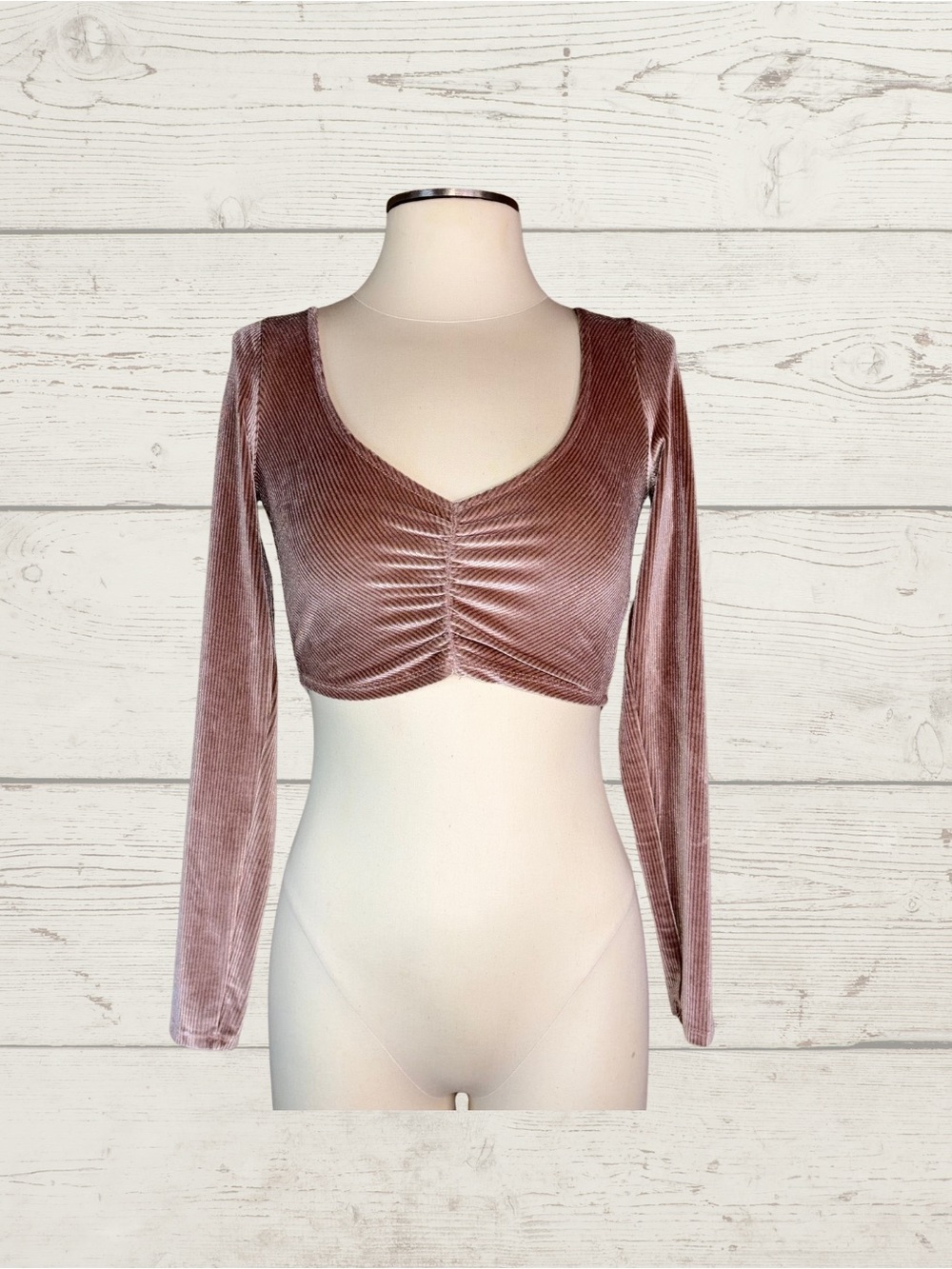 Urban Outfitters Ribbed Velvet Crop Top Ruched V Neck Long Sleeve Pink Sz XS